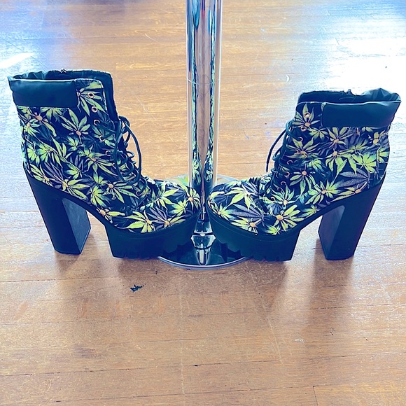 City Snappers Shoes - Maryjane Pot head Pole dance platform boots